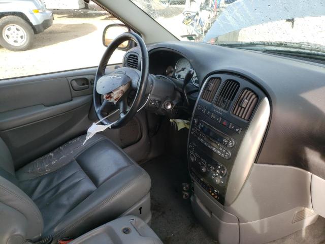 Photo 9 from auction – 2005 CHRYSLER TOWN & COU with VIN 2C4GP54L15R542958