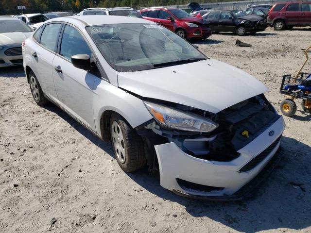 FORD FOCUS S 2018 مع رقم تعريف المركبة 1FADP3E28JL307561 - صورة من المزاد