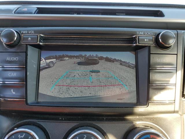 Photo 9 from auction – 2015 TOYOTA RAV4 LE with VIN JTMZFREV5FJ050622