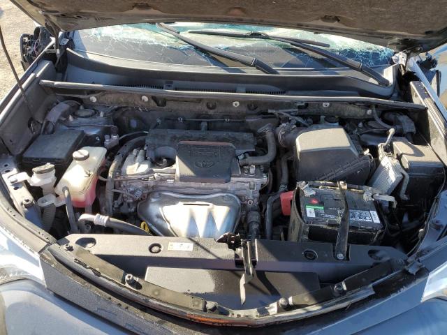 Photo 7 from auction – 2017 TOYOTA RAV4 SE with VIN JTMNFREV7HJ702903