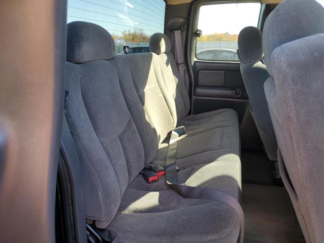 Photo 6 from auction – 2003 CHEVROLET SILVERADO with VIN 1GCHK29103E108744
