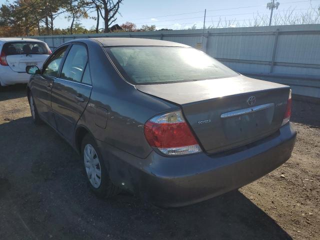Photo 3 from auction – 2005 TOYOTA CAMRY LE with VIN 4T1BE32K75U982759