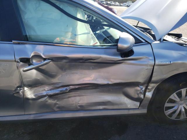 Photo 9 from auction – 2020 TOYOTA CAMRY LE with VIN 4T1C31AK4LU540650