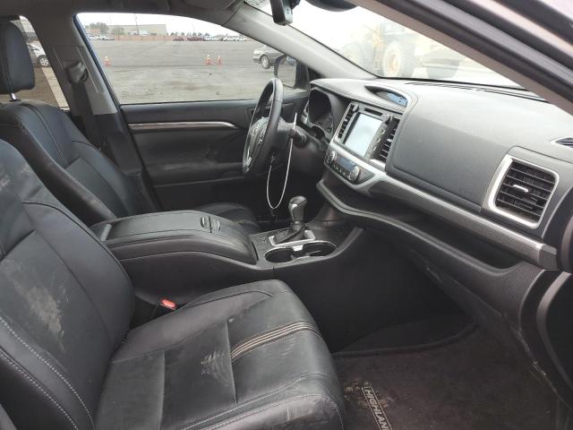 Photo 5 from auction – 2017 TOYOTA HIGHLANDER with VIN 5TDKZRFH2HS215226