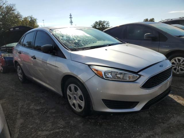 FORD FOCUS S 2017 with VIN 1FADP3E2XHL256672 - Photo from auction