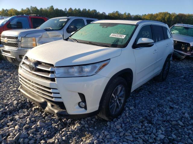 Photo 2 from auction – 2018 TOYOTA HIGHLANDER with VIN 5TDKZRFH3JS543681