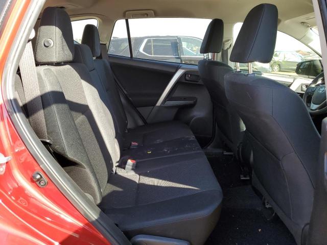 Photo 6 from auction – 2017 TOYOTA RAV4 LE with VIN JTMZFREV0HJ140702