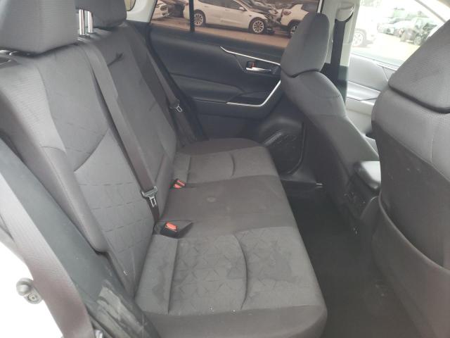 Photo 6 from auction – 2019 TOYOTA RAV4 XLE with VIN JTMW1RFV2KD501398