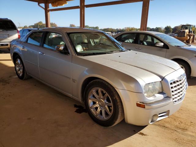 CHRYSLER 300C 2006 with VIN 2C3KA63H66H218401 - Photo from auction