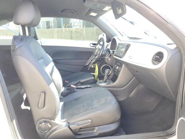 Photo 5 from auction – 2012 VOLKSWAGEN BEETLE with VIN 3VWJP7AT2CM627377