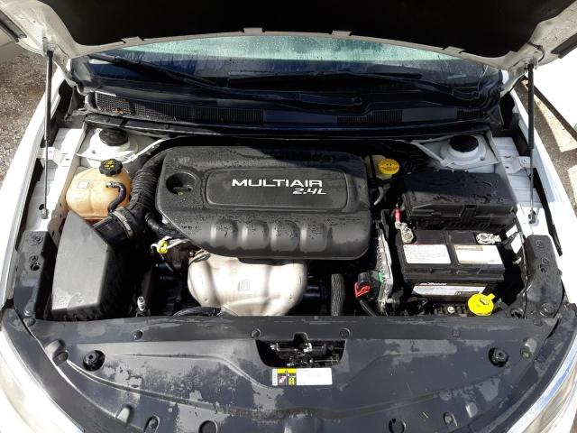 Photo 7 from auction – 2016 CHRYSLER 200 LIMITE with VIN 1C3CCCAB7GN157676