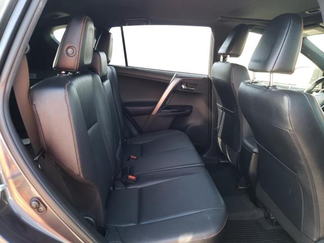 Photo 6 from auction – 2017 TOYOTA RAV4 SE with VIN JTMJFREV6HJ126249