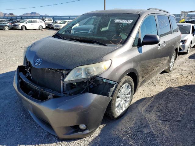 Photo 2 from auction – 2012 TOYOTA SIENNA XLE with VIN 5TDYK3DC4CS239944