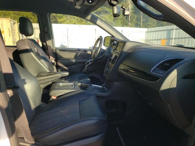 Photo 5 from auction – 2014 CHRYSLER TOWN & COU with VIN 2C4RC1HG2ER132499
