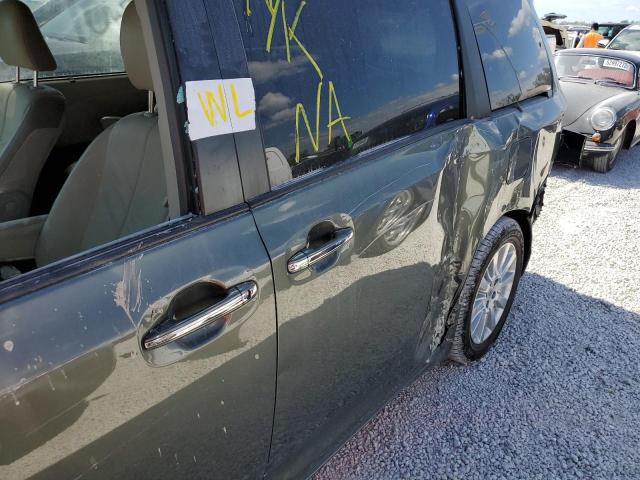 Photo 9 from auction – 2011 TOYOTA SIENNA XLE with VIN 5TDYK3DC8BS131017