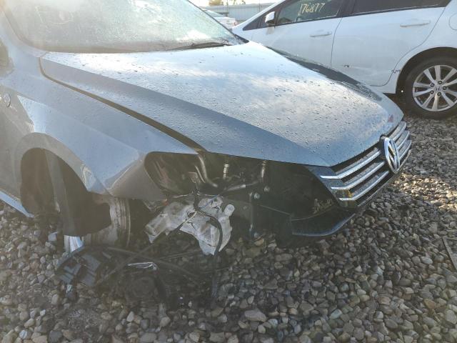 Photo 9 from auction – 2015 VOLKSWAGEN PASSAT S with VIN 1VWAS7A3XFC009485