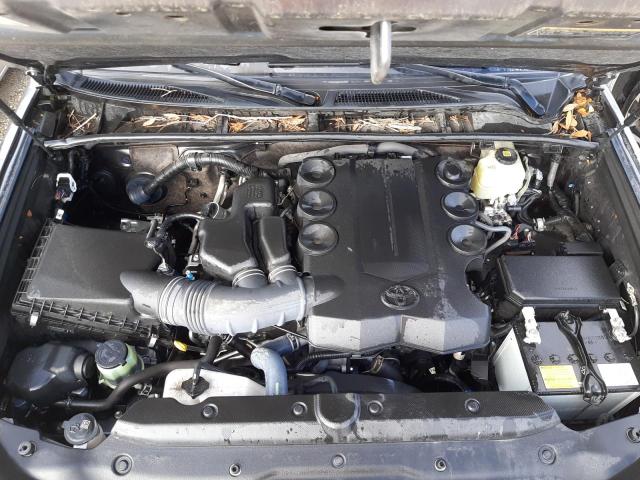 Photo 7 from auction – 2019 TOYOTA 4RUNNER TR with VIN JTEBU5JRXK5638457