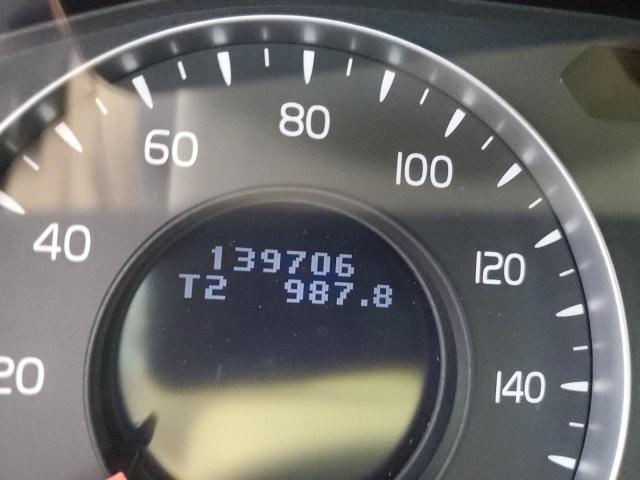 Photo 8 from auction – 2010 VOLVO V70 3.2 with VIN YV1982BW8A1140462