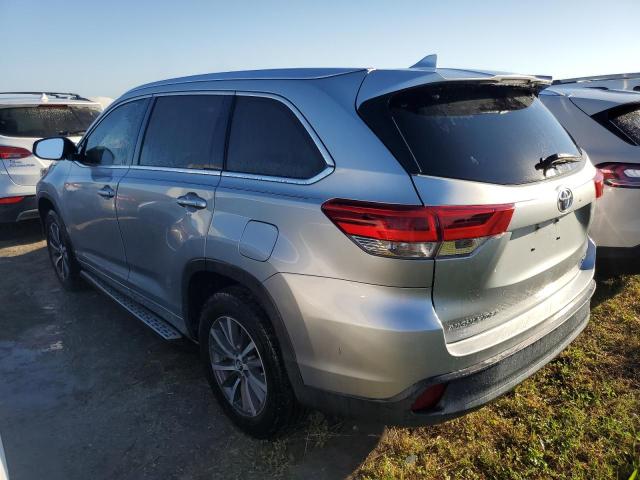 Photo 3 from auction – 2018 TOYOTA HIGHLANDER with VIN 5TDKZRFH8JS528321