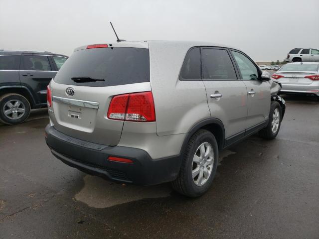 Photo 4 from auction – 2013 KIA SORENTO LX with VIN 5XYKTCA63DG375630