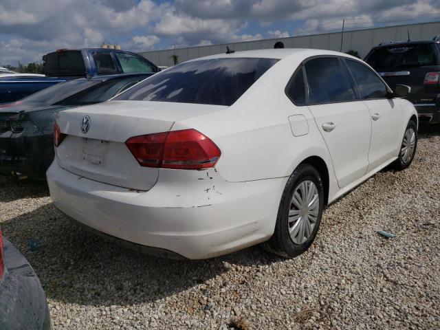 Photo 4 from auction – 2014 VOLKSWAGEN PASSAT S with VIN 1VWAP7A3XEC009096