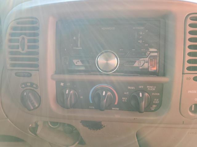 Photo 9 from auction – 2003 FORD F150 with VIN 2FTPX18L23CA69090