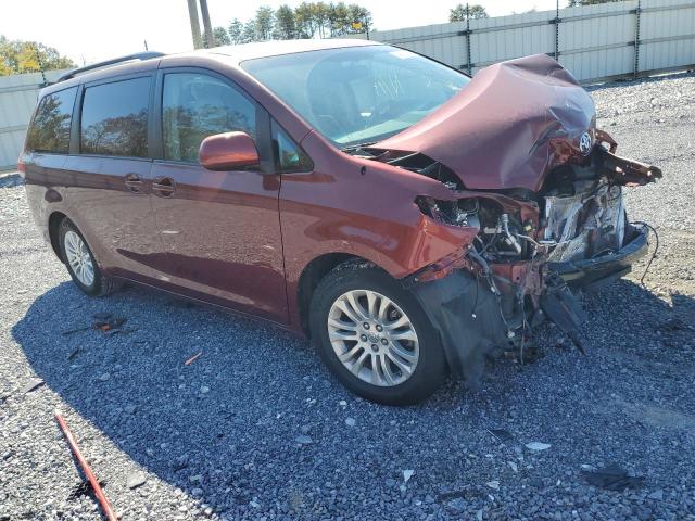 Photo 1 from auction – 2011 TOYOTA SIENNA XLE with VIN 5TDYK3DC9BS121807