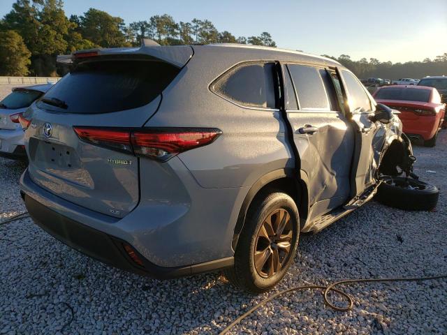 Photo 4 from auction – 2022 TOYOTA HIGHLANDER with VIN 5TDAARAH1NS511764
