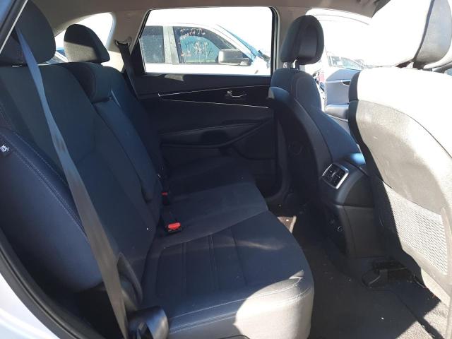 Photo 6 from auction – 2016 KIA SORENTO LX with VIN 5XYPGDA56GG102130