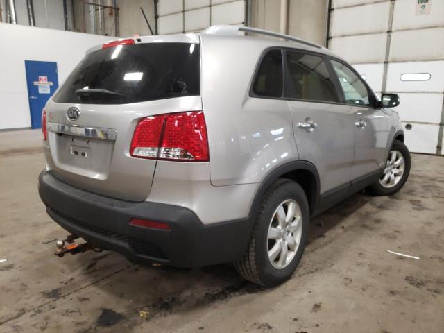 Photo 4 from auction – 2013 KIA SORENTO LX with VIN 5XYKTCA63DG408741