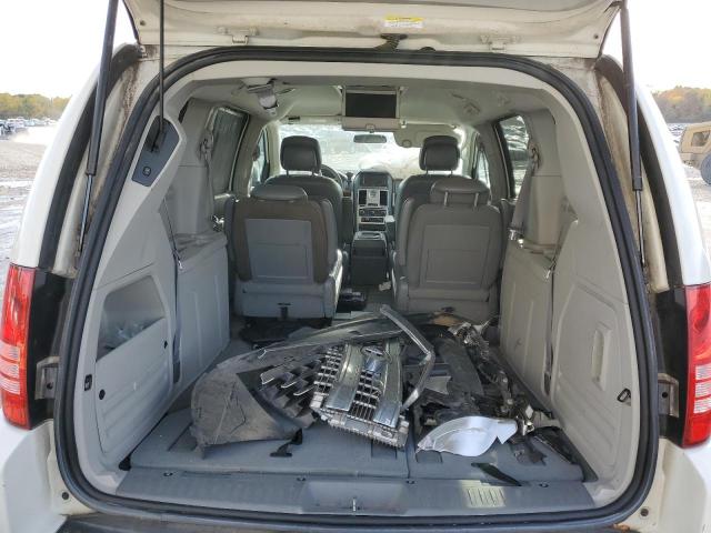 Photo 9 from auction – 2010 CHRYSLER TOWN & COU with VIN 2A4RR5D16AR315366