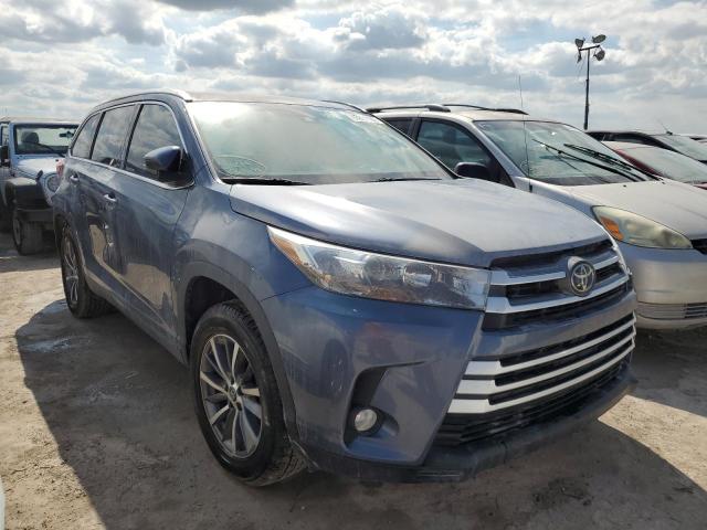TOYOTA HIGHLANDER 2019 with VIN 5TDKZRFH3KS294526 - Photo from auction