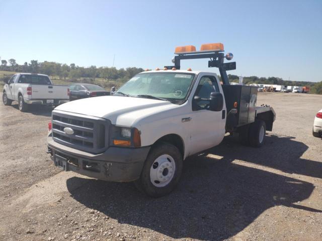 Photo 2 from auction – 2005 FORD F350 SUPER with VIN 1FDWF36P25EC72389