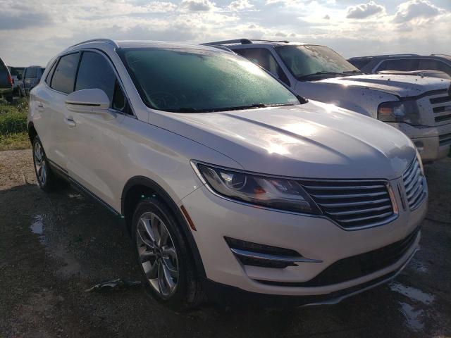 LINCOLN MKC SELECT 2017 with VIN 5LMCJ2C90HUL35398 - Photo from auction