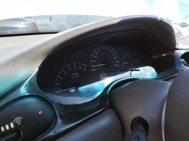Photo 8 from auction – 2000 CHEVROLET MALIBU with VIN 1G1ND52J2Y6122373