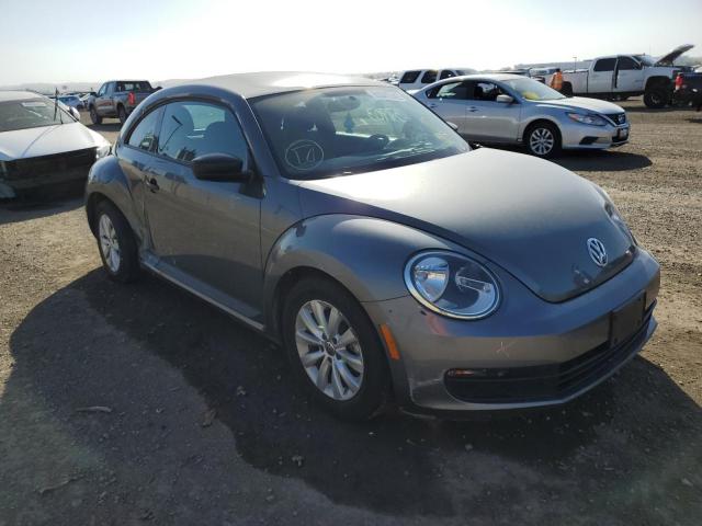 VOLKSWAGEN BEETLE 2014 with VIN 3VWFP7AT3EM624738 - Photo from auction