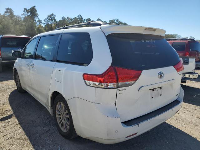 Photo 3 from auction – 2011 TOYOTA SIENNA XLE with VIN 5TDYK3DC6BS013175