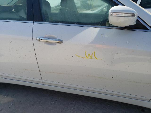 Photo 9 from auction – 2011 HYUNDAI GENESIS 3. with VIN KMHGC4DE1BU122893