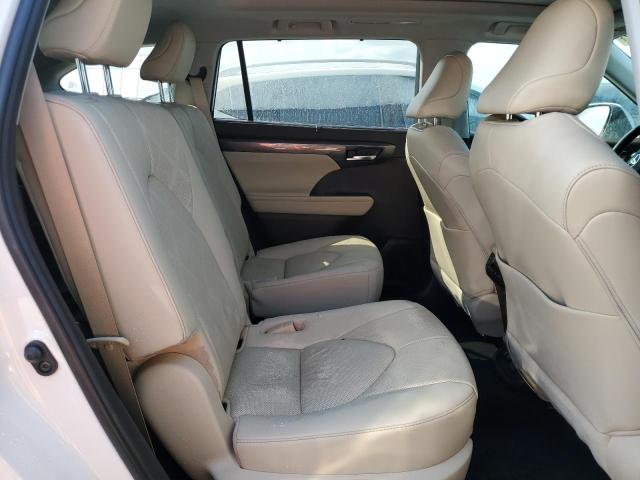 Foto 6 de la subasta – 2021 TOYOTA HIGHLANDER con VIN 5TDFZRBH4MS094944
