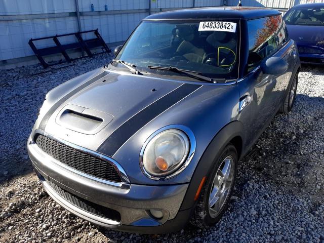 Photo 2 from auction – 2009 MINI COOPER S with VIN WMWMF73529TT99065