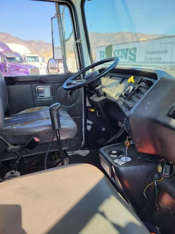 Photo 6 from auction – 1999 VOLVO CONVENTION with VIN 4VHJCCHE2XN867784