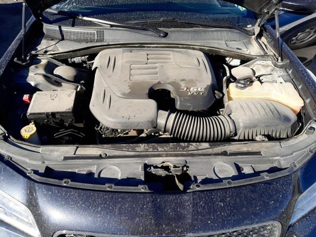Photo 7 from auction – 2017 CHRYSLER 300 LIMITE with VIN 2C3CCAAG0HH560196