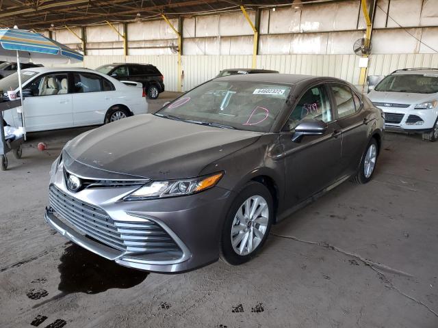 Photo 2 from auction – 2022 TOYOTA CAMRY LE with VIN 4T1C11AK2NU056436