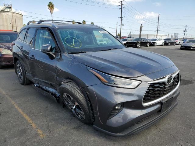 TOYOTA HIGHLANDER 2021 with VIN 5TDHZRBH4MS533701 - Photo from auction