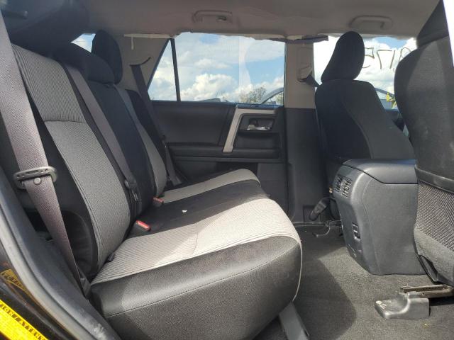 Photo 6 from auction – 2018 TOYOTA 4RUNNER SR with VIN JTEBU5JR6J5578403