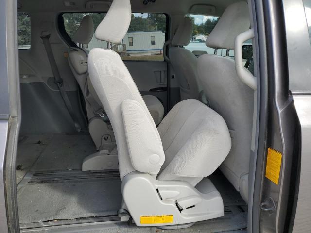 Photo 6 from auction – 2011 TOYOTA SIENNA LE with VIN 5TDKK3DC1BS147565