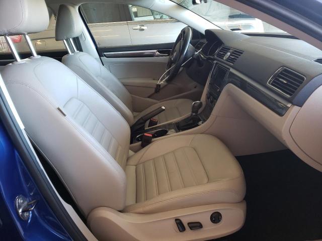 Photo 5 from auction – 2017 VOLKSWAGEN PASSAT SEL with VIN 1VWCT7A37HC071760