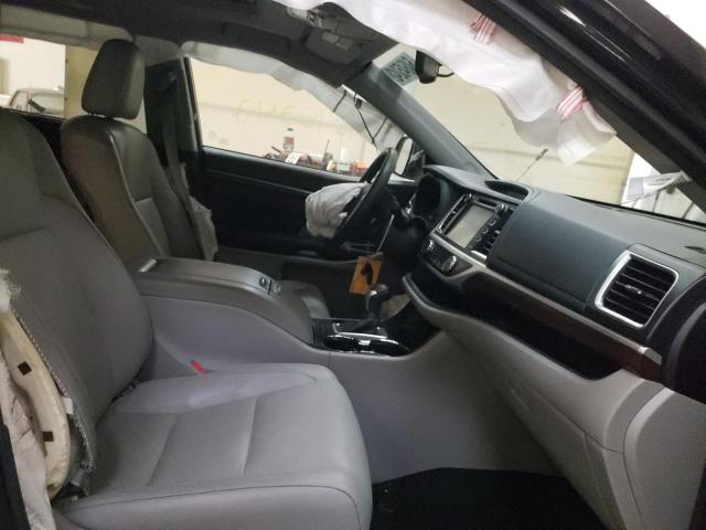 Photo 5 from auction – 2016 TOYOTA HIGHLANDER with VIN 5TDDKRFH1GS322196