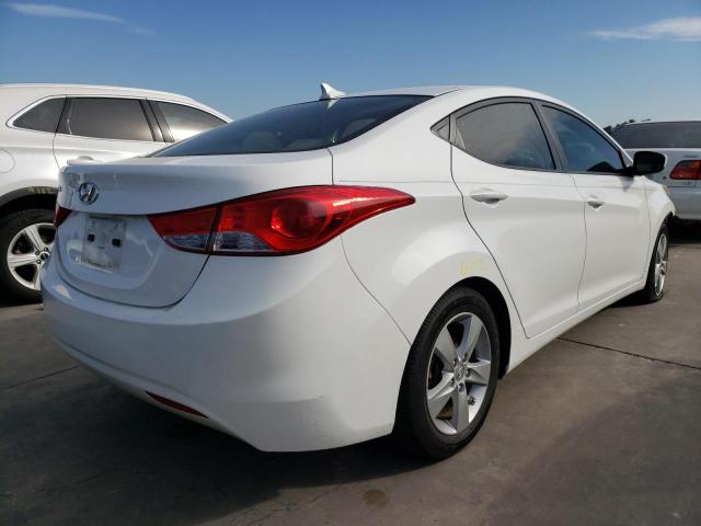 Photo 4 from auction – 2012 HYUNDAI ELANTRA GL with VIN 5NPDH4AE2CH139856