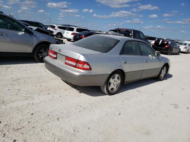 Photo 4 from auction – 2000 LEXUS ES 300 with VIN JT8BF28G0Y0265032